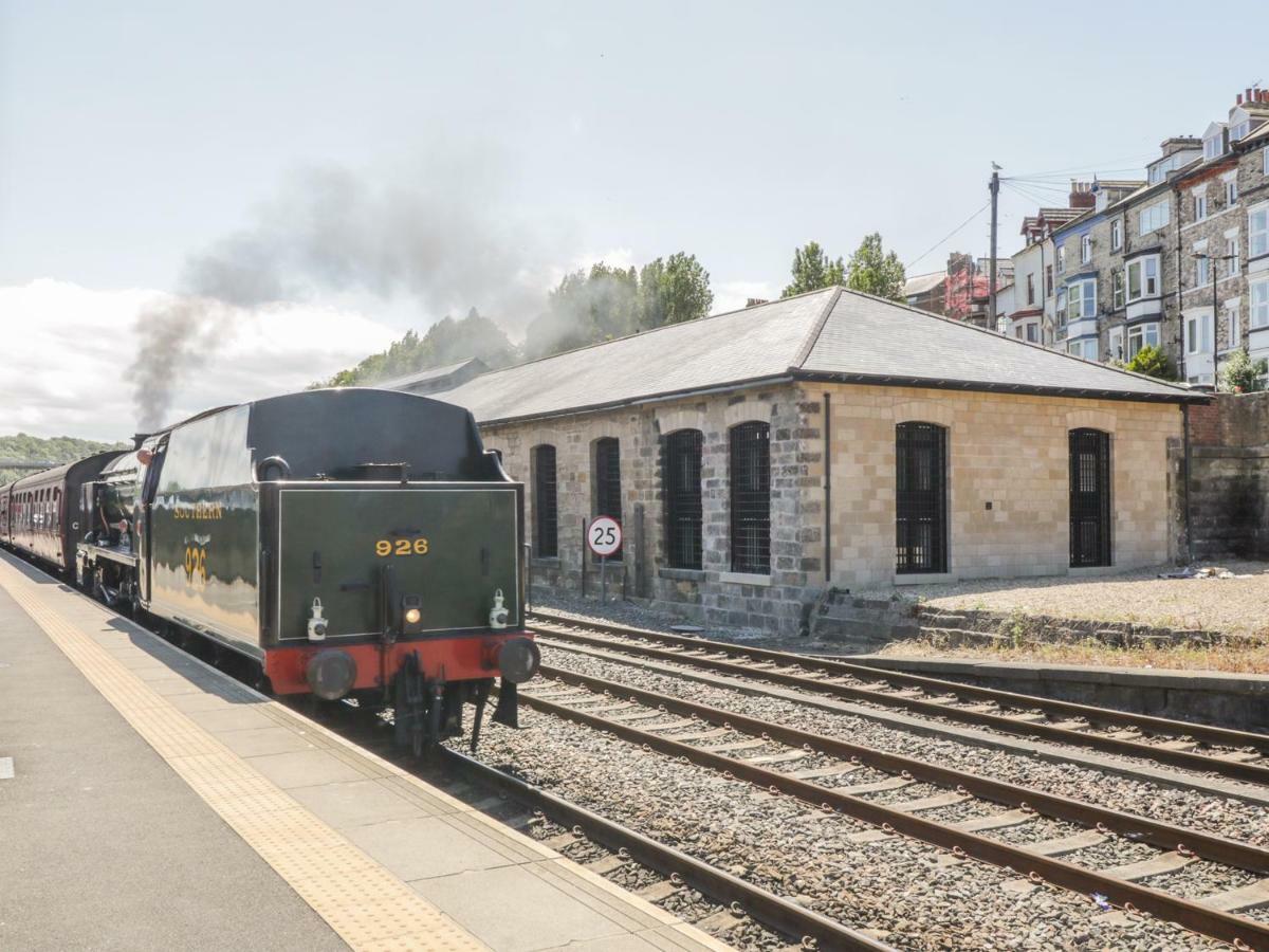 Evening Star Engine Shed Apartamento Whitby Exterior foto